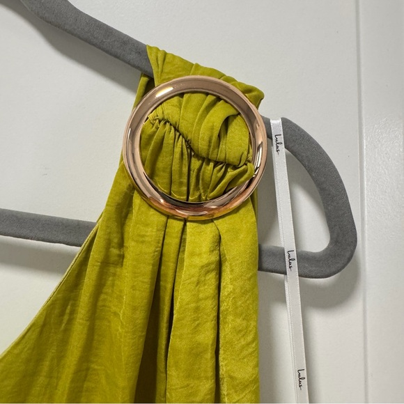 Lulus Goddess Aura NWT size XS Chartreuse Satin One-Shoulder Maxi Dress No Belt - Picture 5 of 13